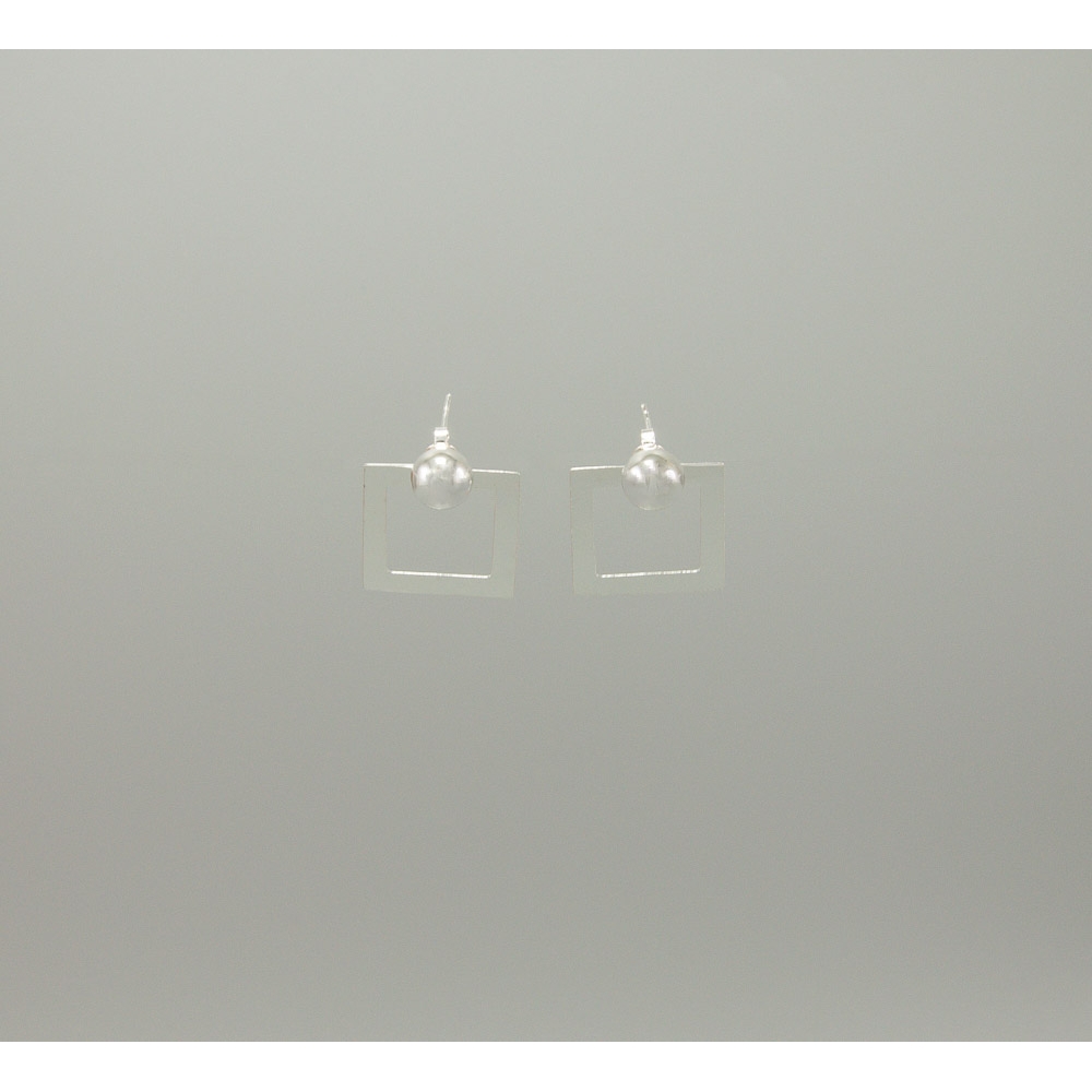 S0438 Plain Silver Earring