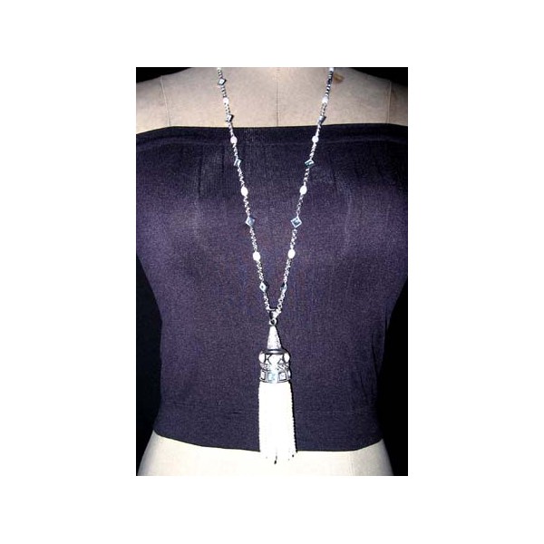 JN-UP140 Fresh Water Pearl and Blue Sapphire Necklace
