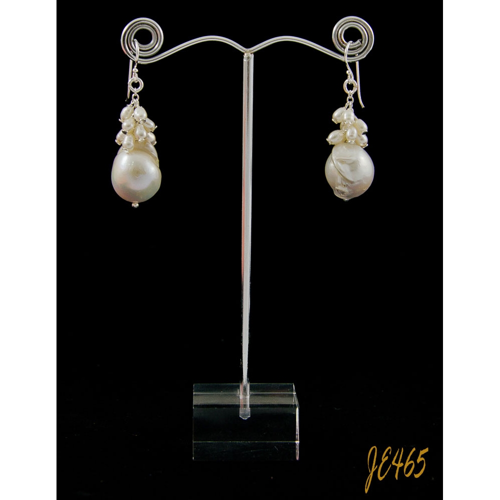 JE465 White Pearl Earring
