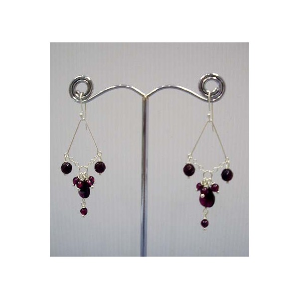 E0279 Garnet Earring