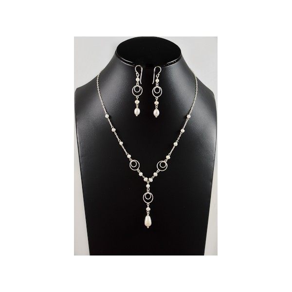 JNEP 254 Fresh Water Pearl Necklace and Earring Set